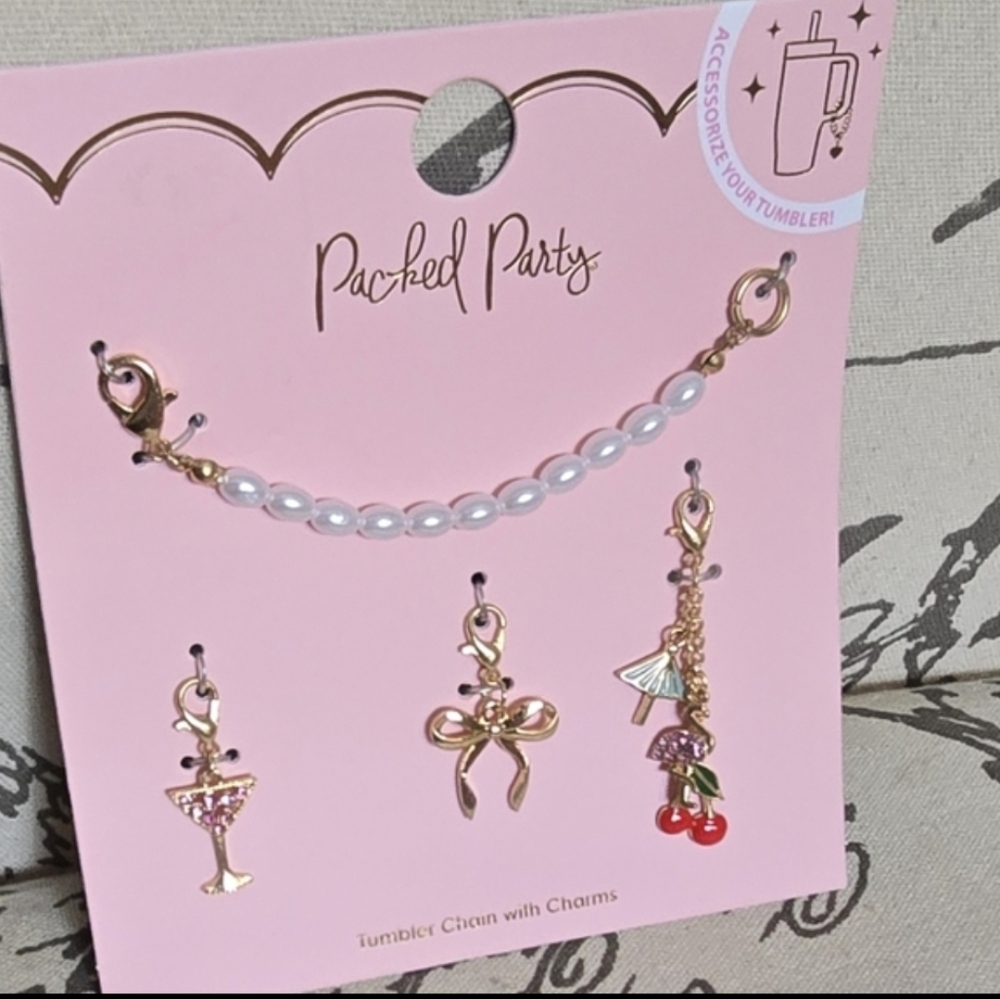 Tumbler Chain W/ Charms New